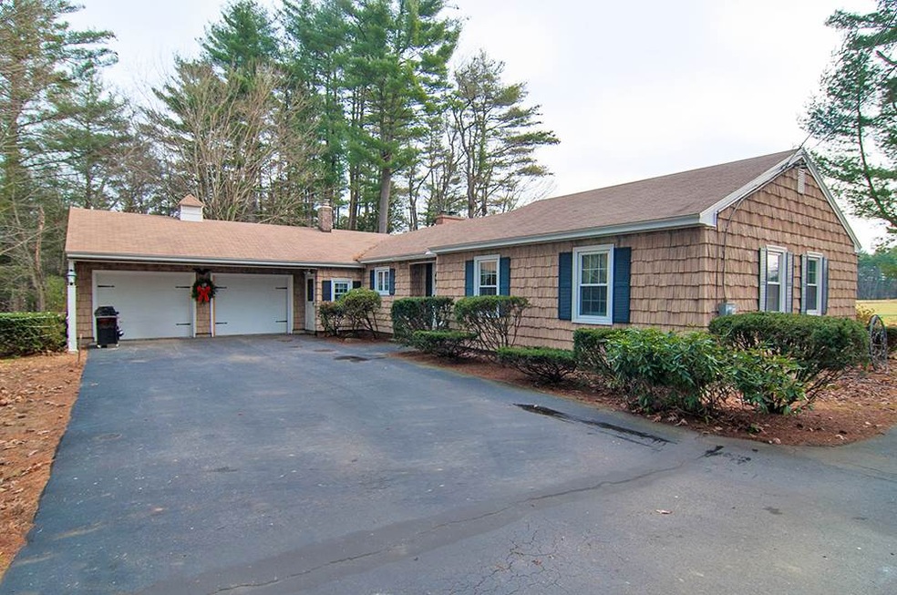 355 Academy Rd, Pembroke, NH 03275 - photo 1