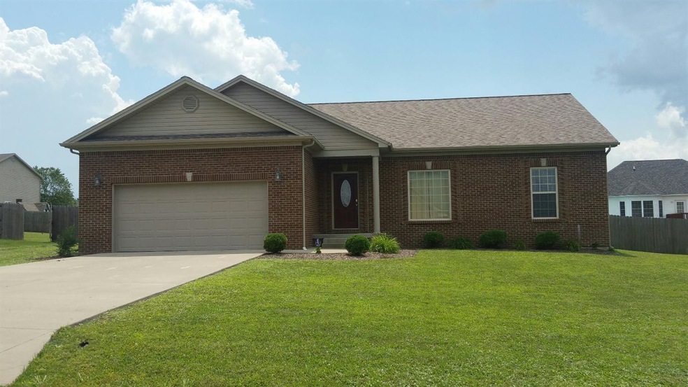 1086 Running Brook Dr, Lawrenceburg, KY 40342 - photo 1