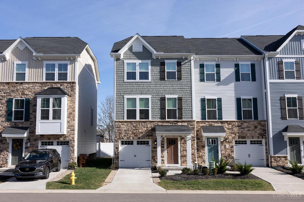 For Sale $372,500 • Co-Listing Agent