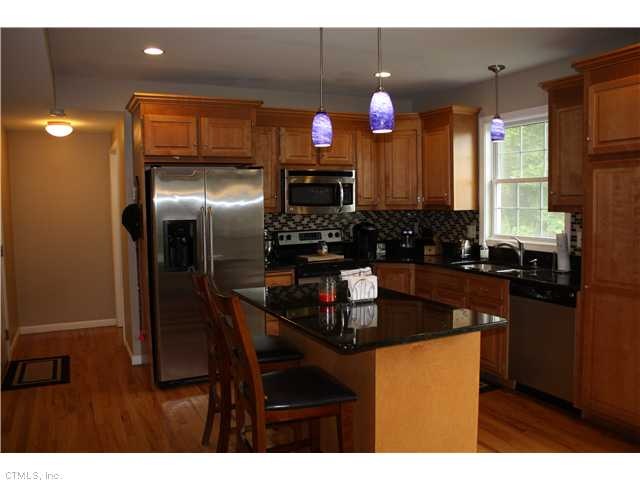 Kitchen. New Granite tops, Stainless appliances an