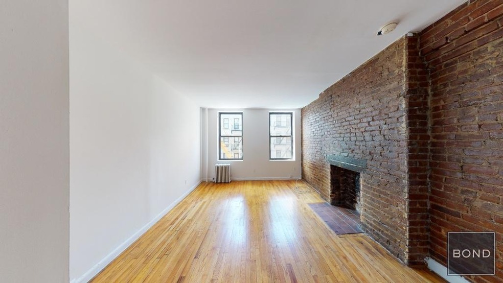 239 E 24th St unit 10, New York, NY 10010 - photo 1