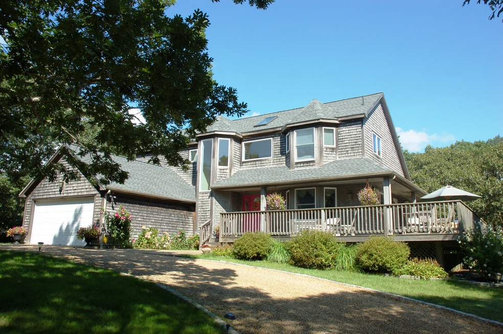 18 Dodgers Hole Rd, Edgartown, MA 02539 - photo 1