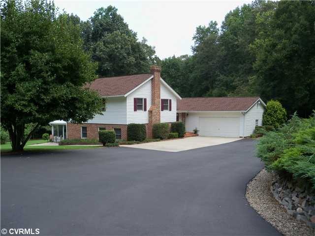 Exterior Front - 7.6 Park Like Acres!