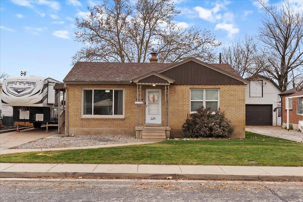 5243 S 2200 W, Roy, UT 84067 - photo 1