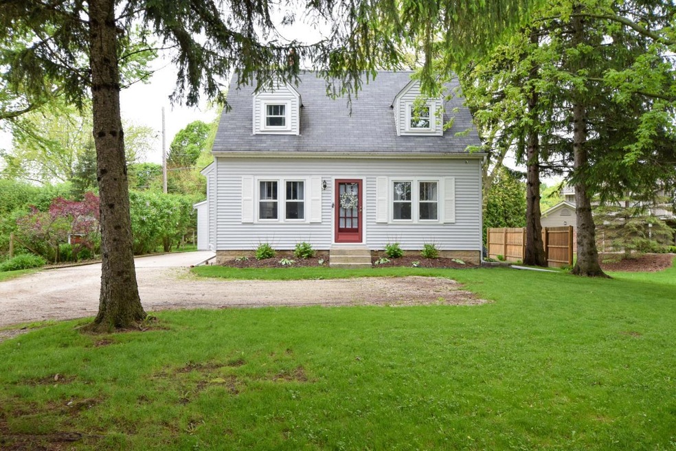 N79W14863 Appleton Ave, Menomonee Falls, WI 53051 - photo 1