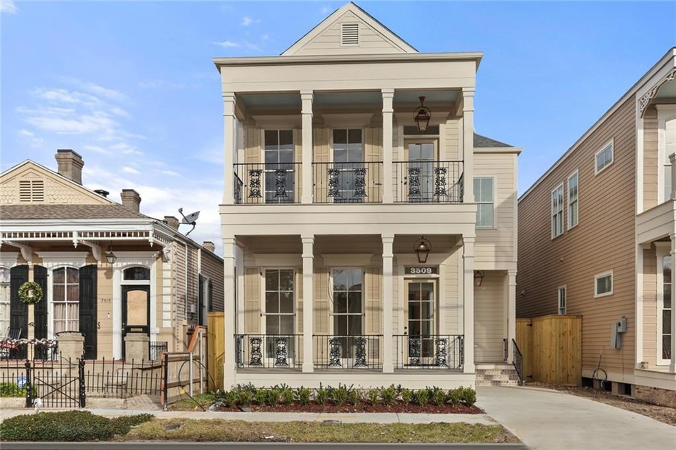 3509 Constance