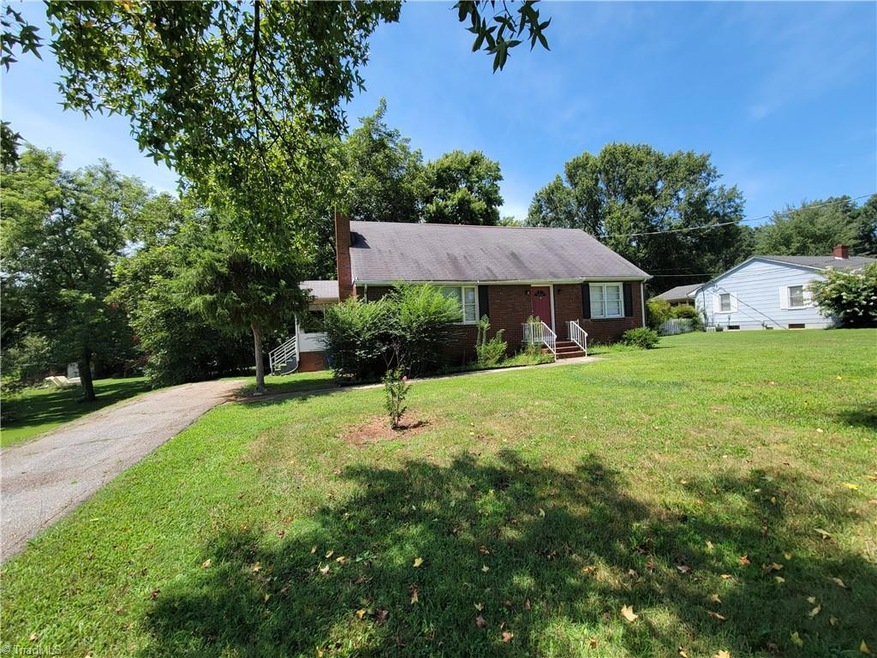 230 Lorraine Dr, Winston Salem, NC 27107 MLS 1116312