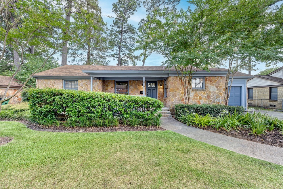 310 Kelley St, Houston, TX 77009 - photo 1