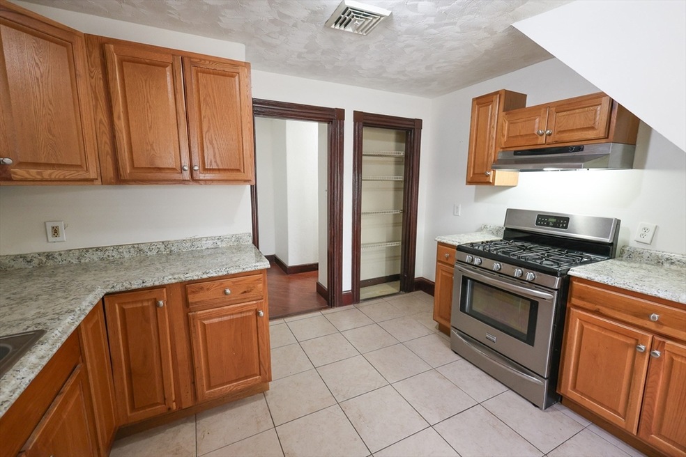 50 Evelyn St unit 3, Mattapan, MA 02126 - photo 1