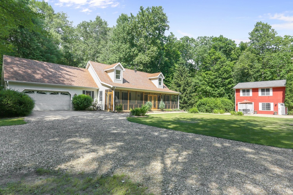 8111 Kruger Rd, Three Oaks, MI 49128 - photo 1