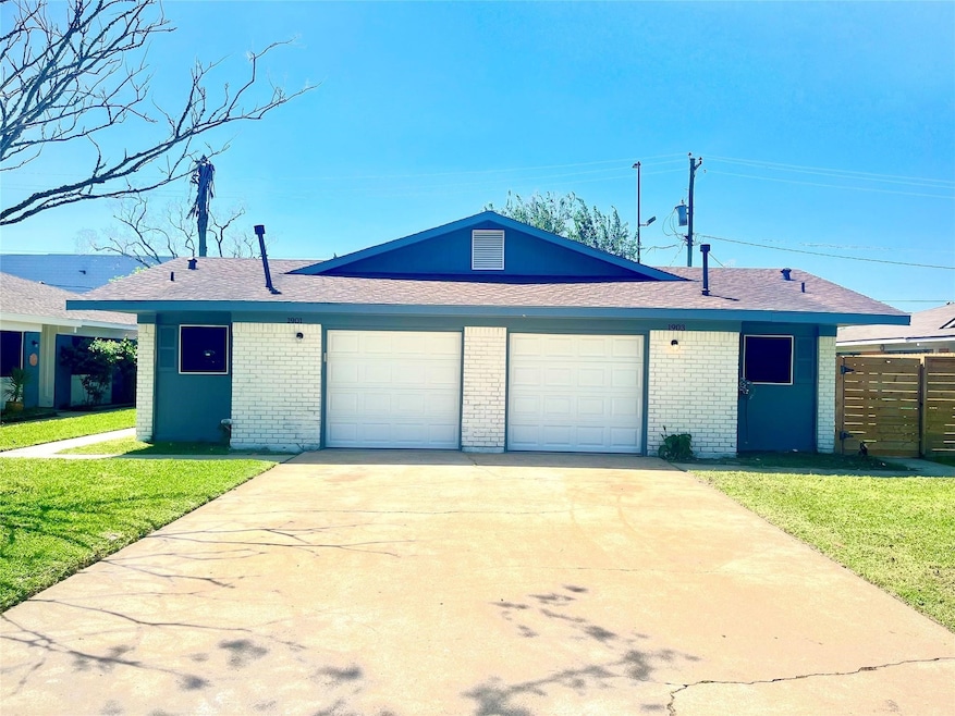 Exterior of 1901 Bahama