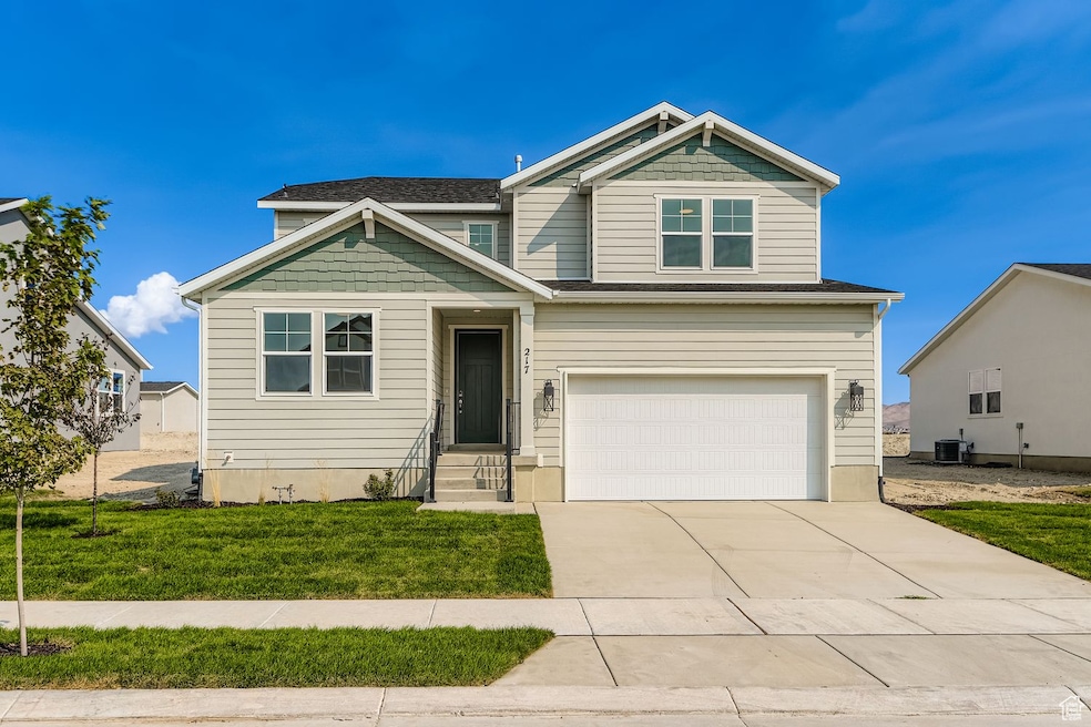 217 E Clear Granite Way unit 152, Eagle Mountain, UT 84005 - photo 1