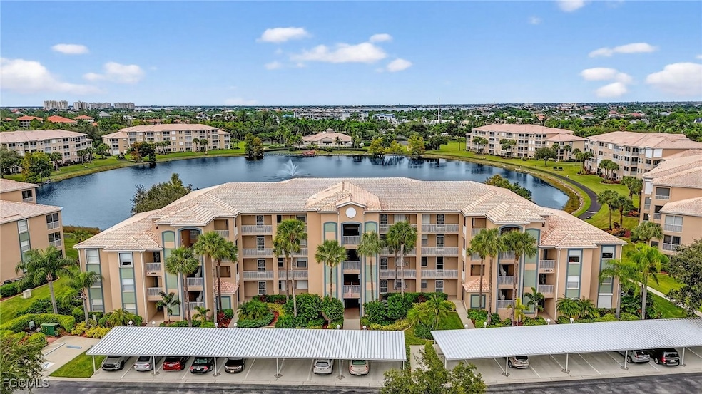 Bird's eye view of apartment complex / building and a nearby body of water