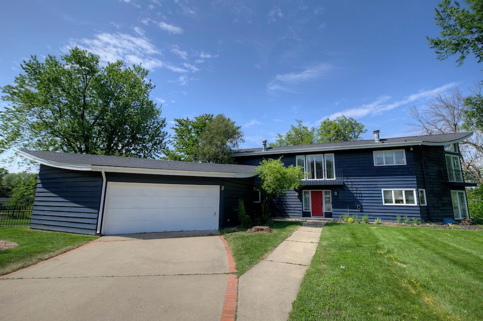 1224 Tee Up Ln, Red Wing, MN 55066 - photo 1