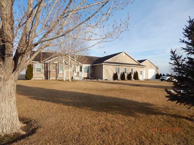 391 N 700 W, Blackfoot, ID 83221 - photo 1