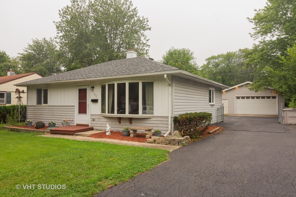 2109 Flicker Ln, Rolling Meadows, IL 60008 - photo 1