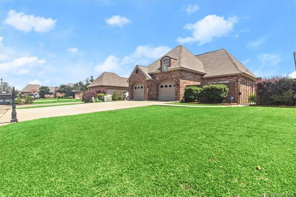 919 S Yorkshire Cir, Lake Charles, LA 70605 - photo 1