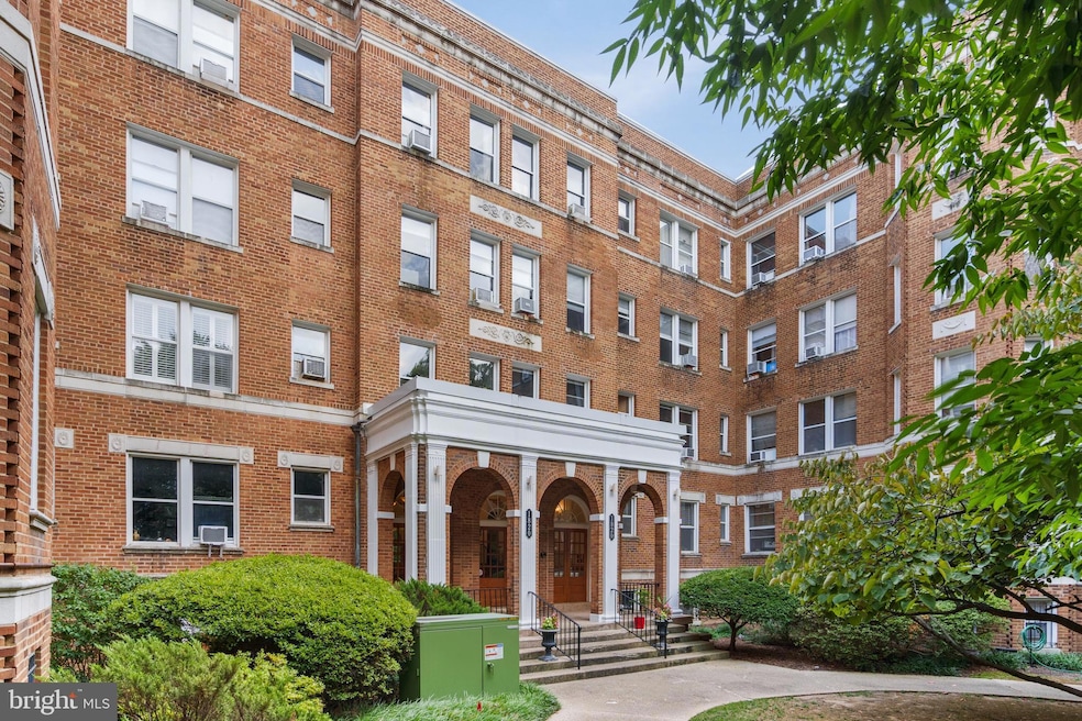 1820 Clydesdale Place NW unit 202, Washington, DC 20009 - photo 1