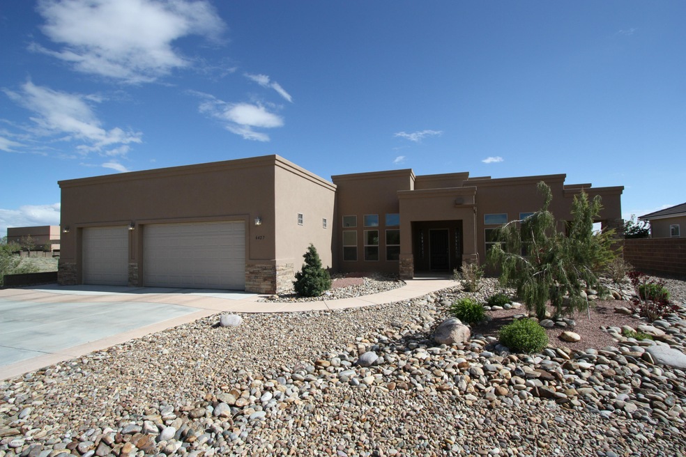 6427 Castle Rock Cir, Farmington, NM 87402 - photo 1