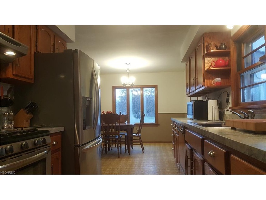 87 Daniels Ave, Conneaut, OH 44030 - photo 1