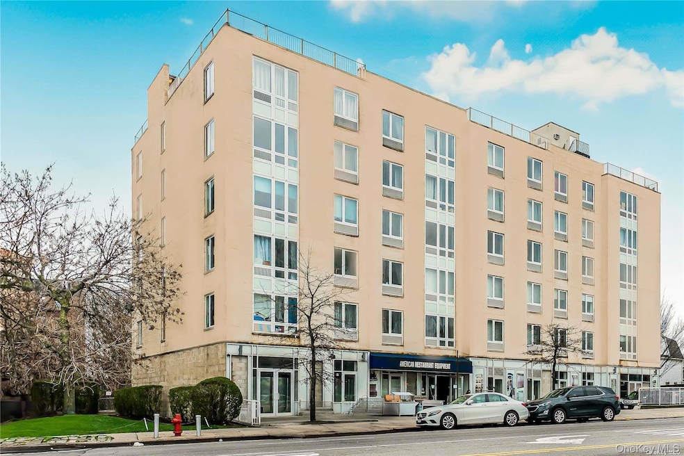 112-02 Northern Blvd unit Phc, Corona, NY 11368 - photo 1