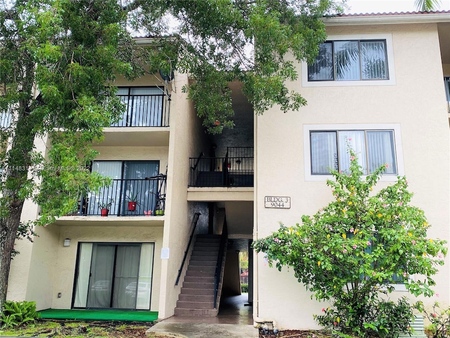 9044 W Atlantic Blvd unit 333, Coral Springs, FL 33071 - photo 1