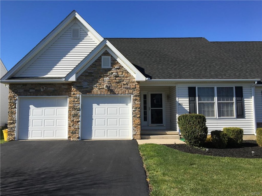 1224 Lindenwood Ln, Easton, PA 18040 - photo 1