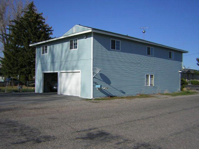 152 W 400 N, Blackfoot, ID 83221 - photo 1