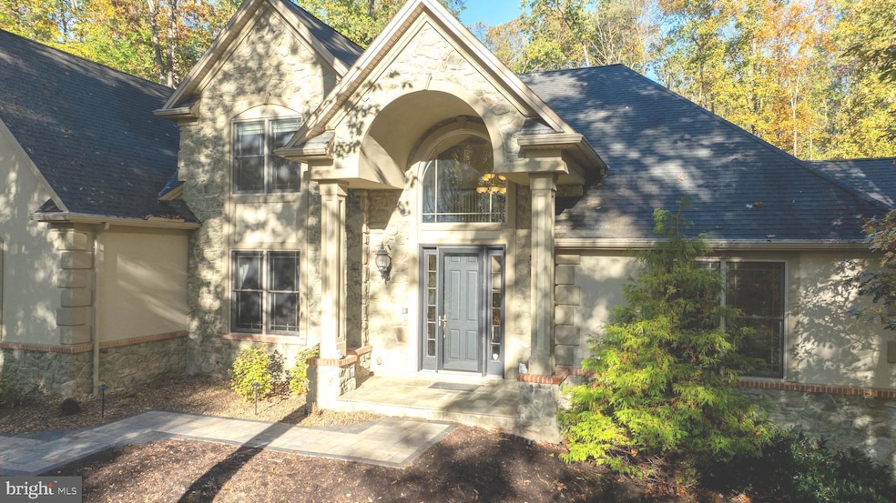 47 Mockingbird Ln, Palmyra, PA 17078 - photo 1