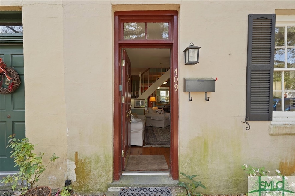 409 E Jones St, Savannah, GA 31401 - photo 1
