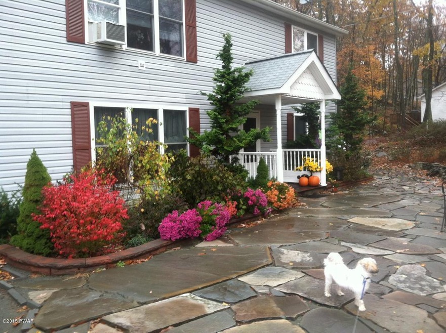 131 Buckeye Ln, Milford, PA 18337 - photo 1