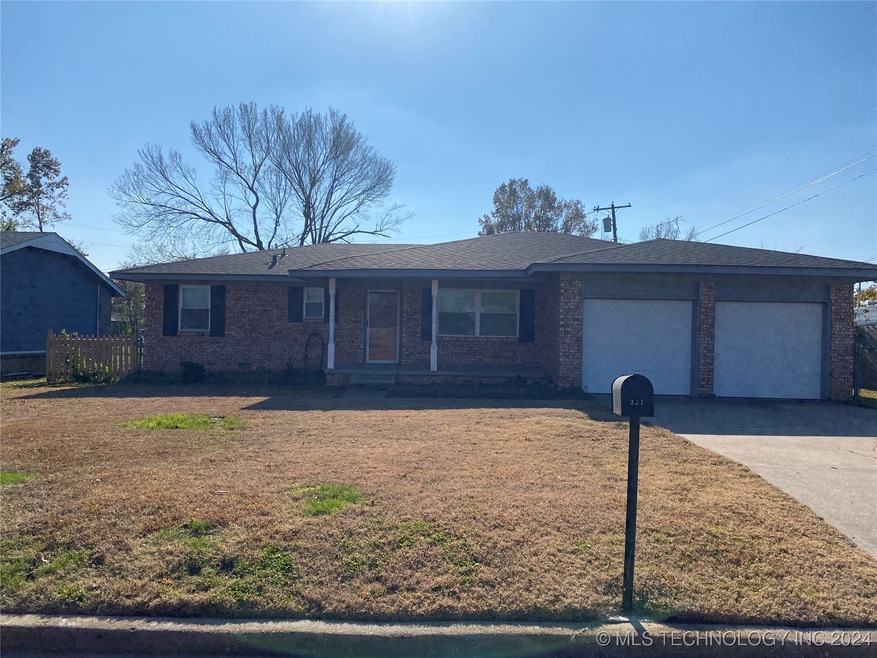 321 E Fry Terrace, Claremore, OK 74017 - photo 1