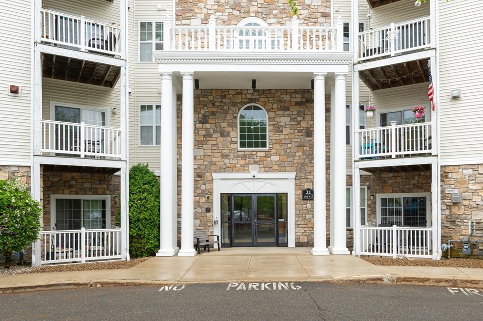 Spicket Commons unit 201, Methuen, MA 01844 - photo 1