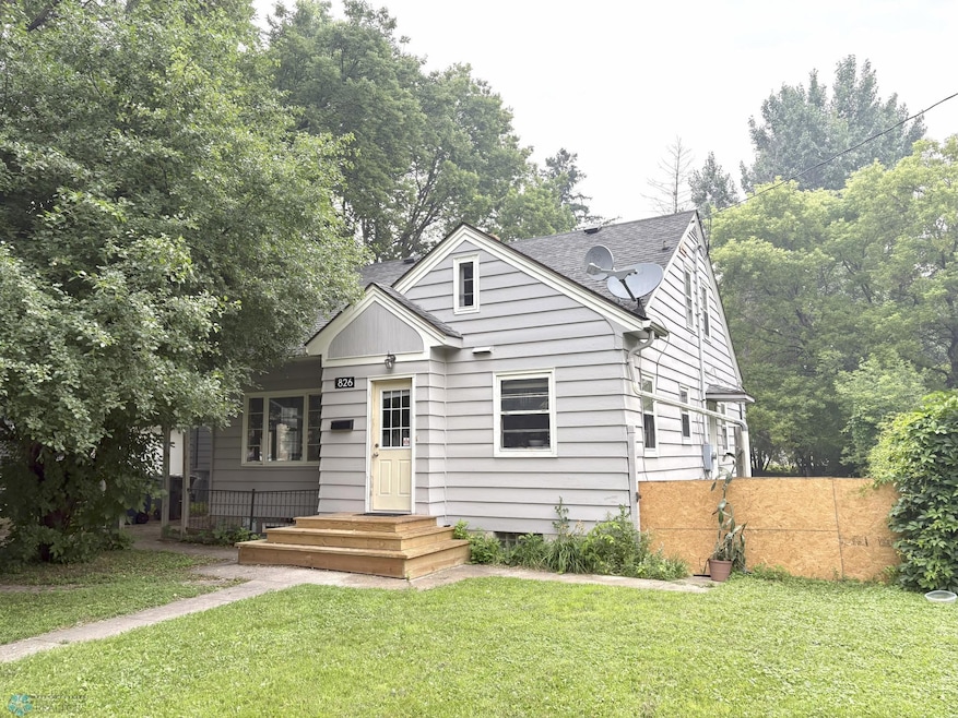 826 10th Ave S, Moorhead, MN 56560 - photo 1