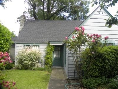 727 NW 4th St, Grants Pass, OR 97526 - photo 1