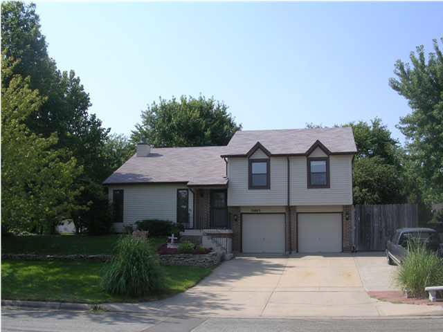 Unique Style Home w/ 2 Car Gar + 3 Car Parking