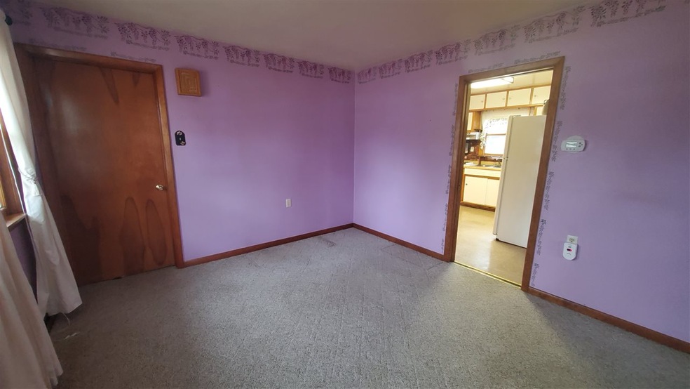 5337 S Baxter Ln, Janesville, WI 53546 - photo 1