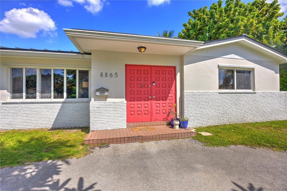 For Sale $1,025,000 • Co-Listing Agent