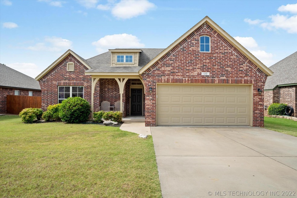 3001 W Mobile St, Broken Arrow, OK 74011 - photo 1