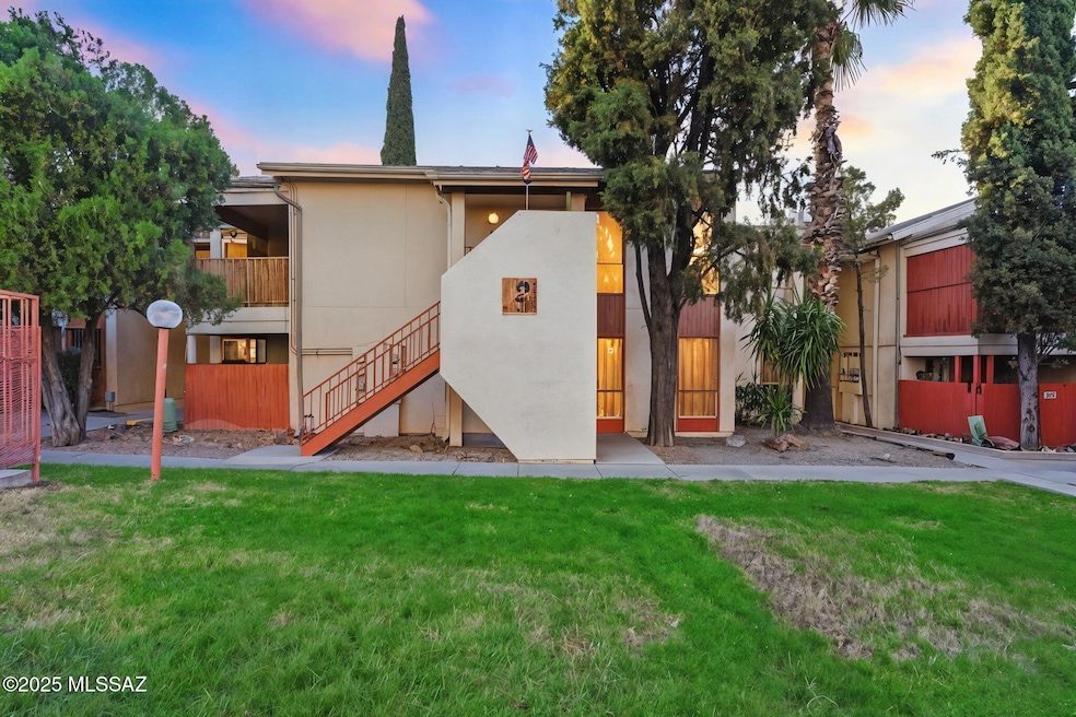 1600 N Wilmot Rd unit 208, Tucson, AZ 85712 - photo 1