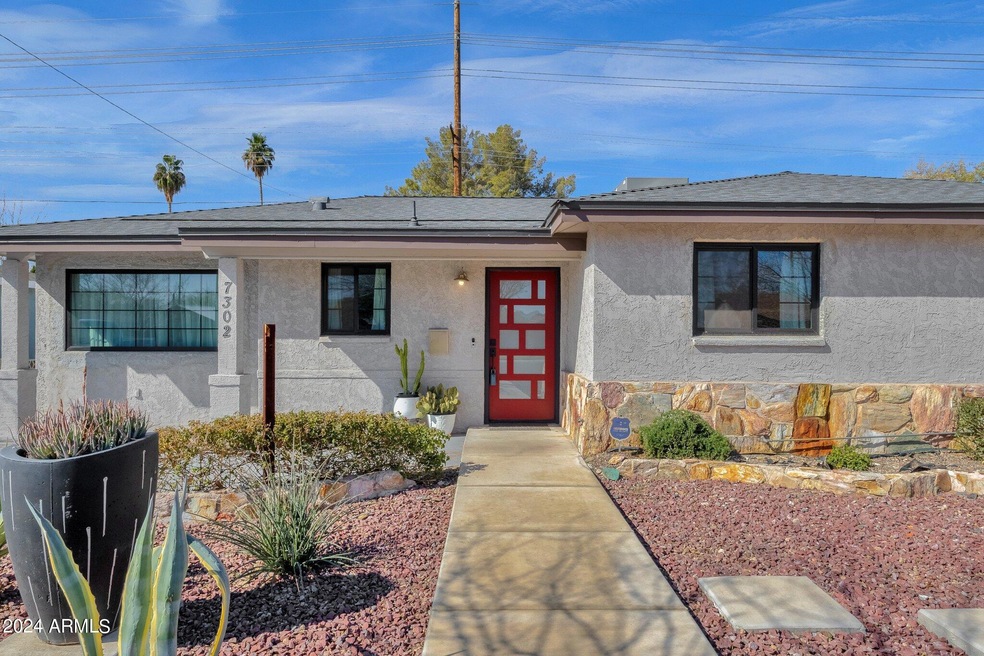 4-web-or-mls-7302-n-23rd-ave