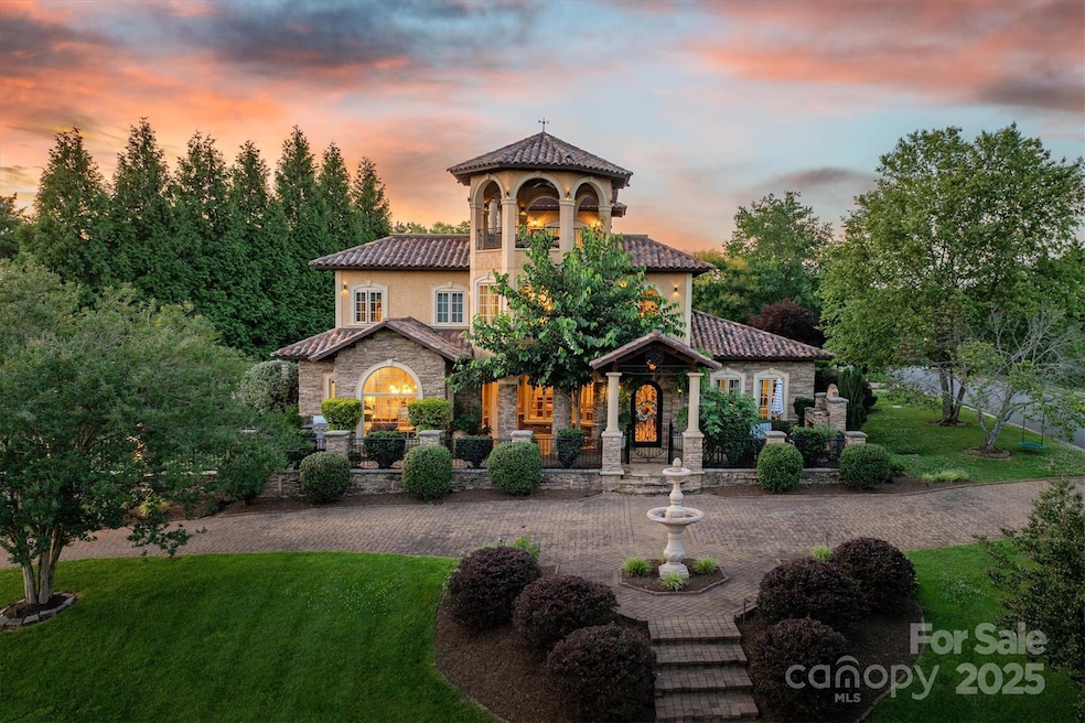 For Sale $1,269,000 • Co-Listing Agent