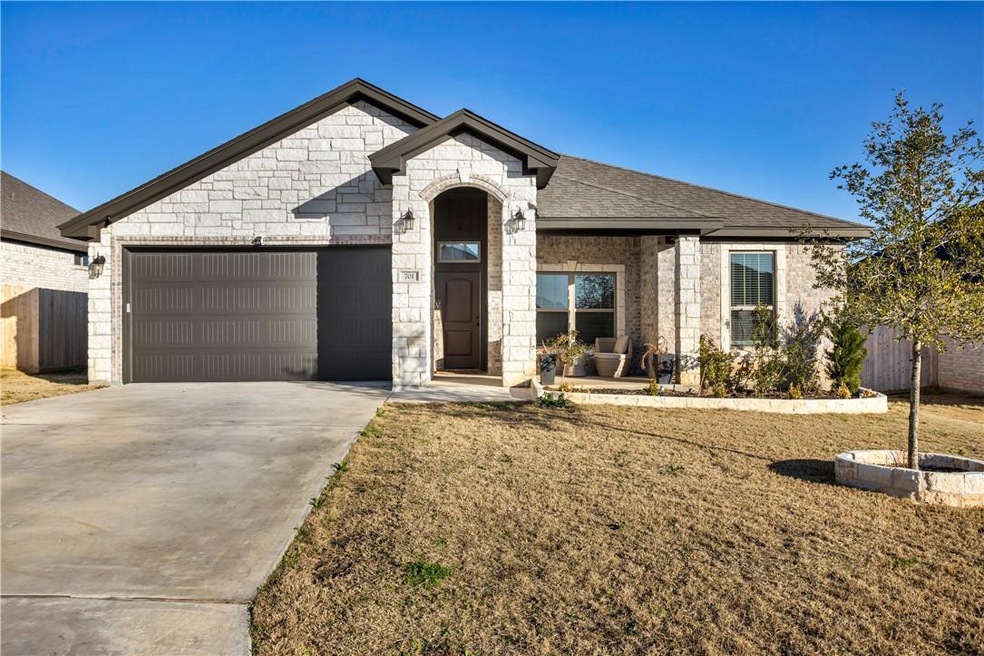701 Juniper Dr, Troy, TX 76579 - photo 1