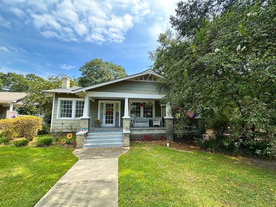 726 Virginia Ave, McComb, MS 39648 - photo 1