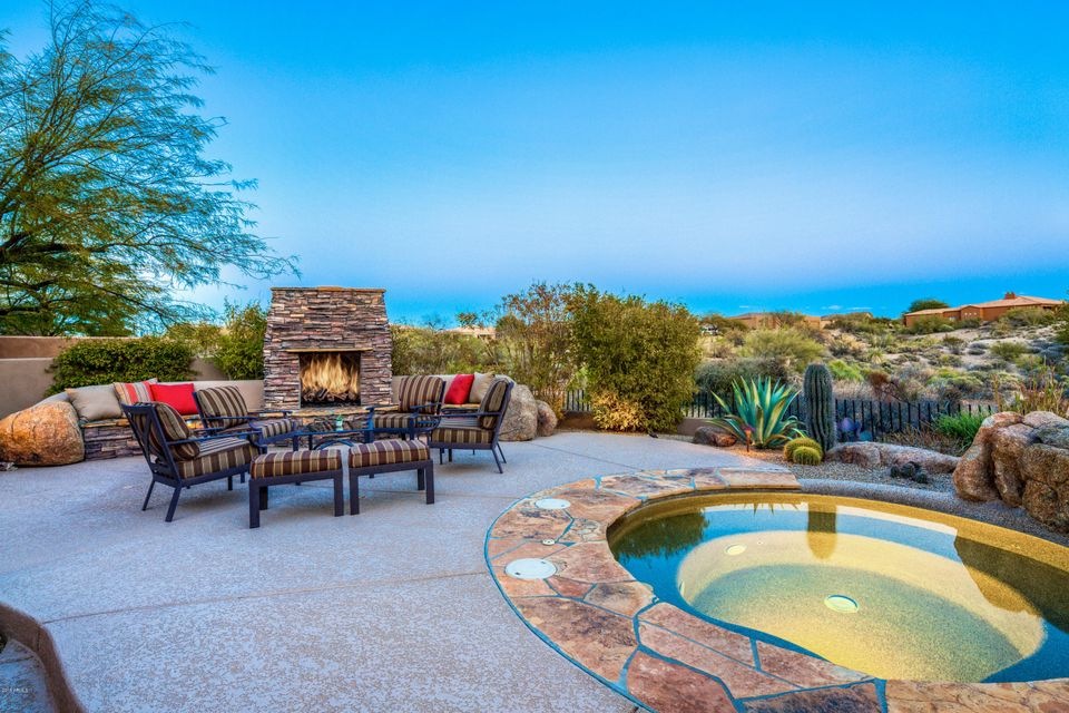 001_Spa ~ Fireplace Patios