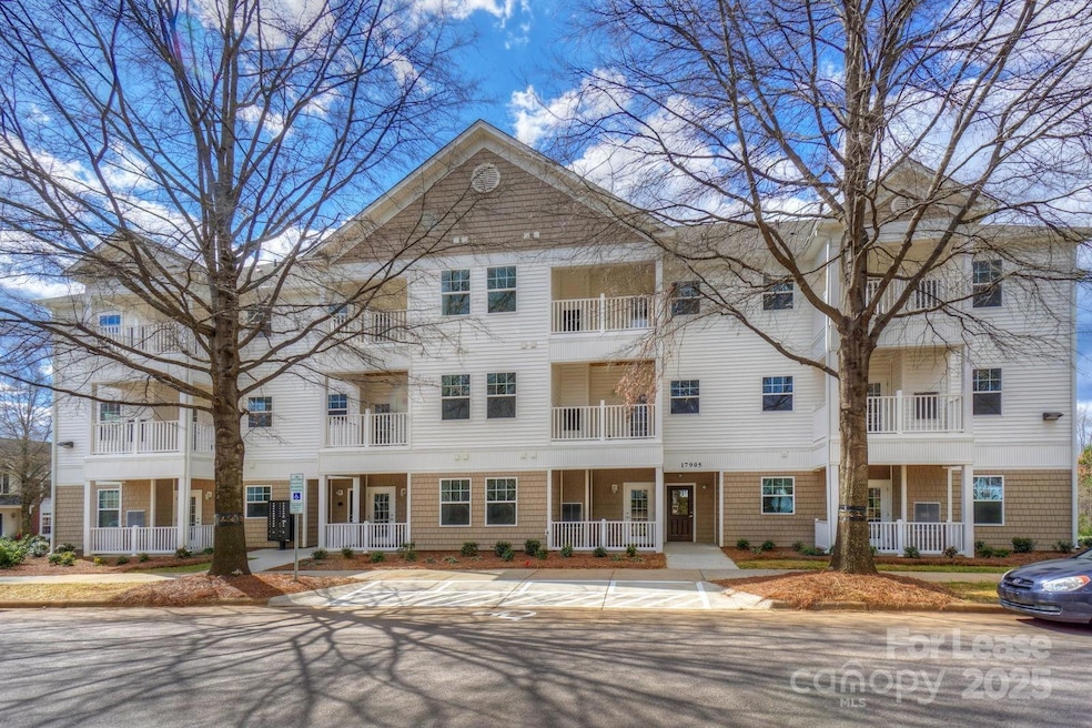 For Rent $1,250/month