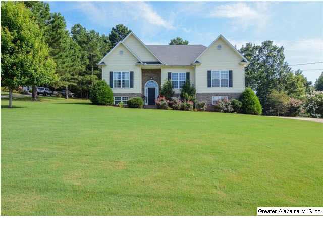 Welcome to 500 Quail Ridge Road in Odenville!