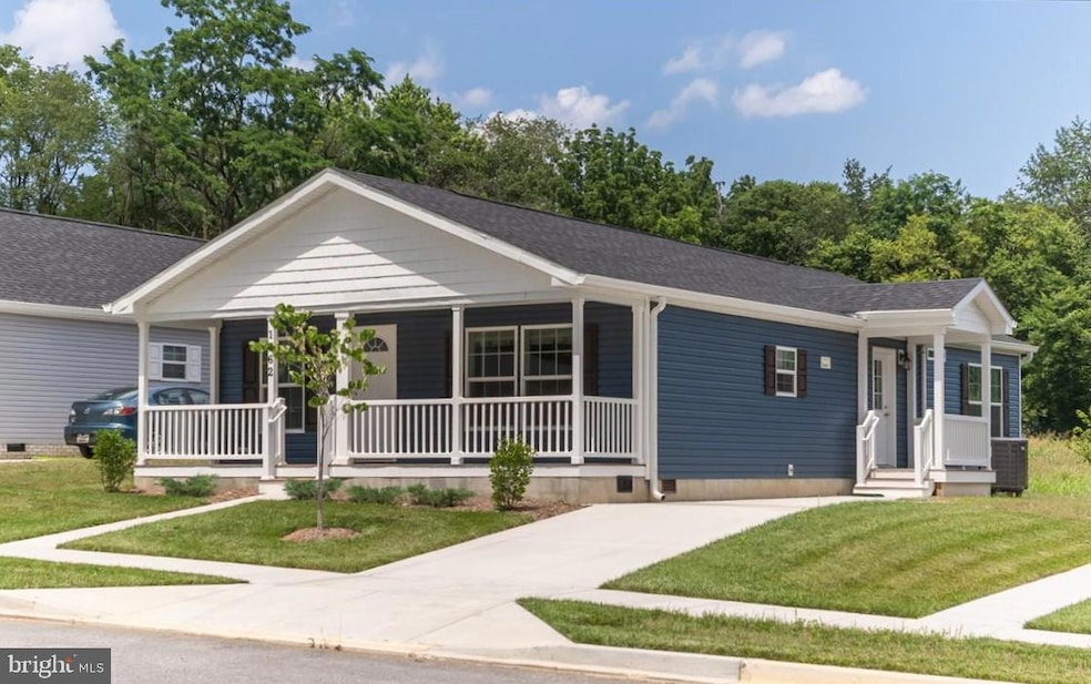 1362 Connecticut Ave, Hagerstown, MD 21740 - photo 1