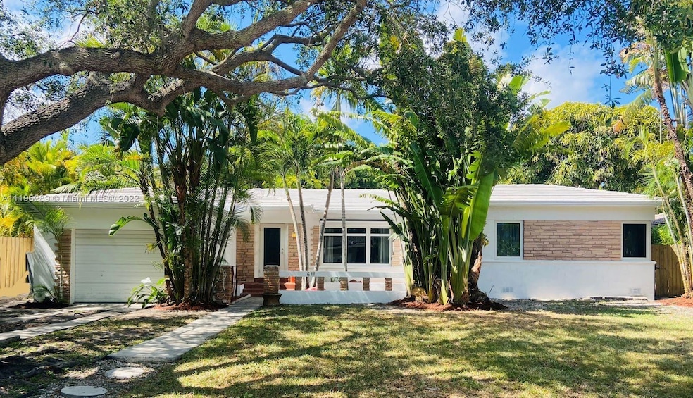 Sold $1,520,000 • Co-Listing Agent