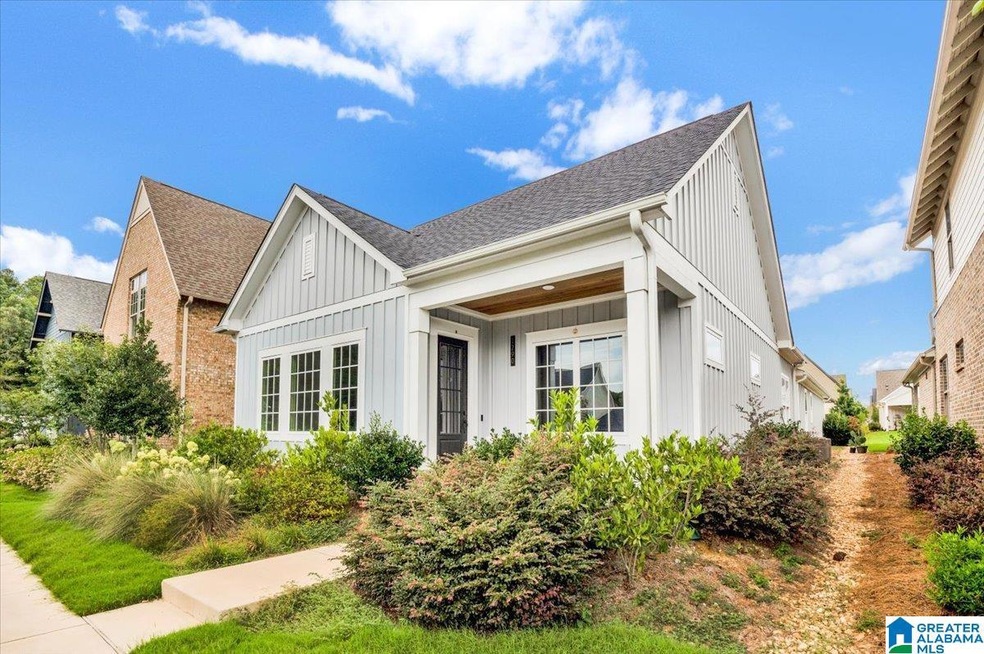 Under Contract $485,000 • Co-Listing Agent